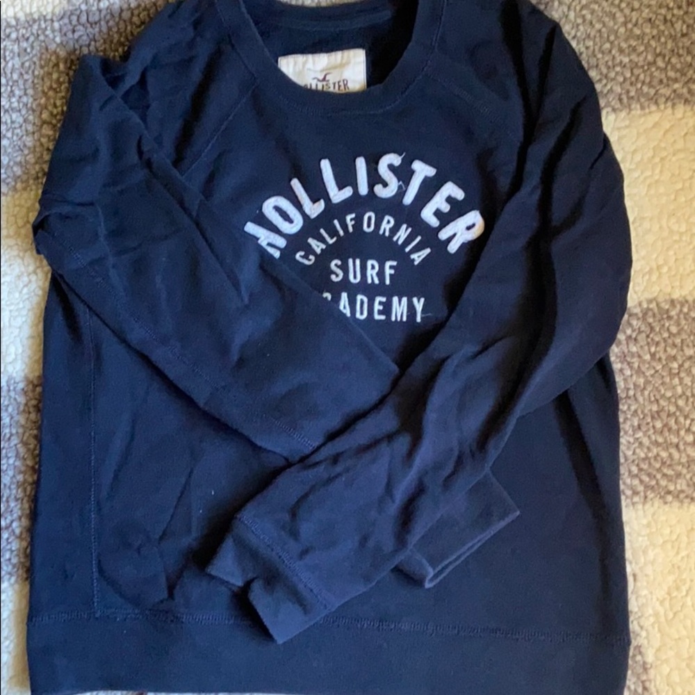 Hollister sweater